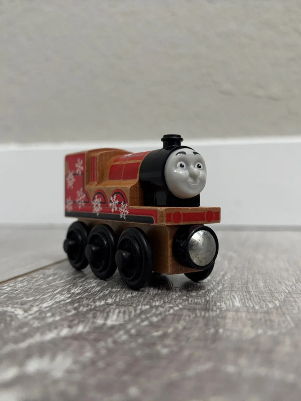 Snowy James - Thomas & Friends Wooden Railway